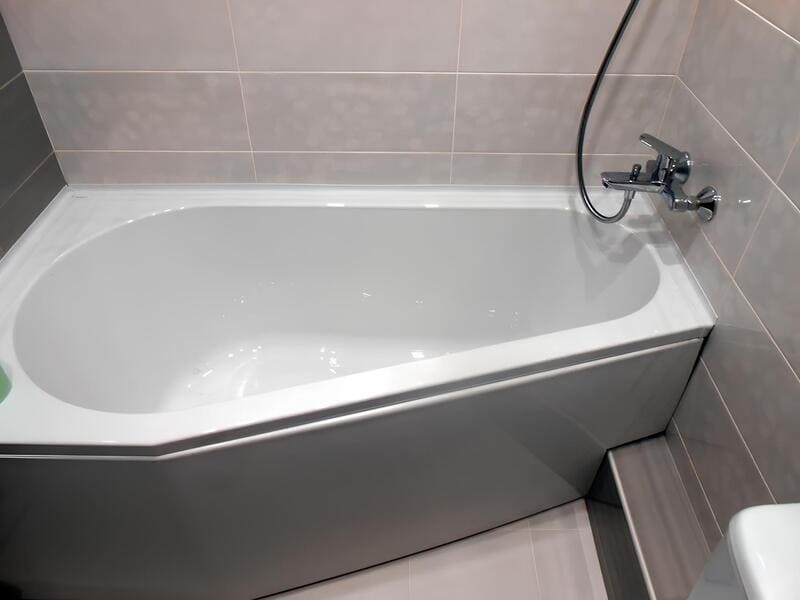 Монтаж ванны